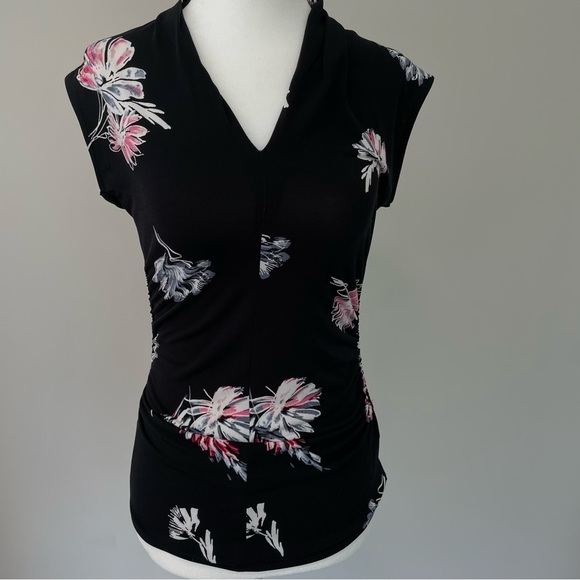 Vince Camuto Black Floral Ruched Stretch Top Sleeveless V-Neck Blouse Size XS - Picture 4 of 9